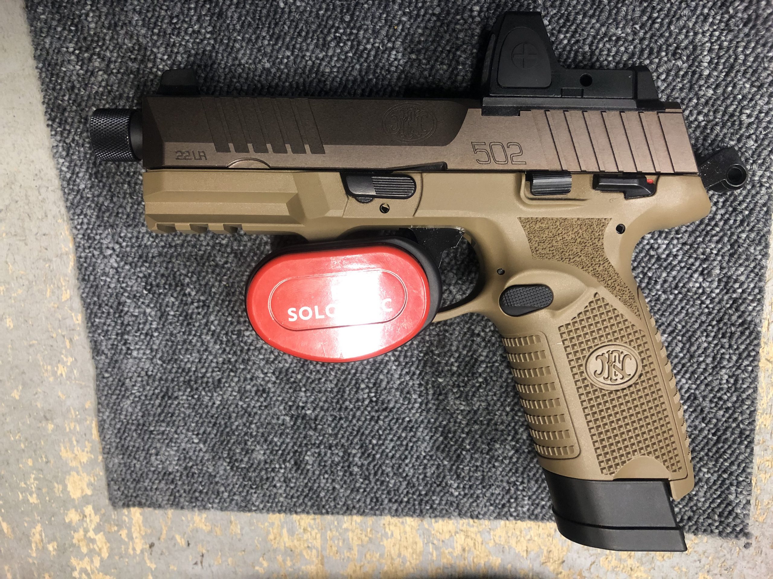 Viseur point rouge Mifhnby RMR monté sur FN502