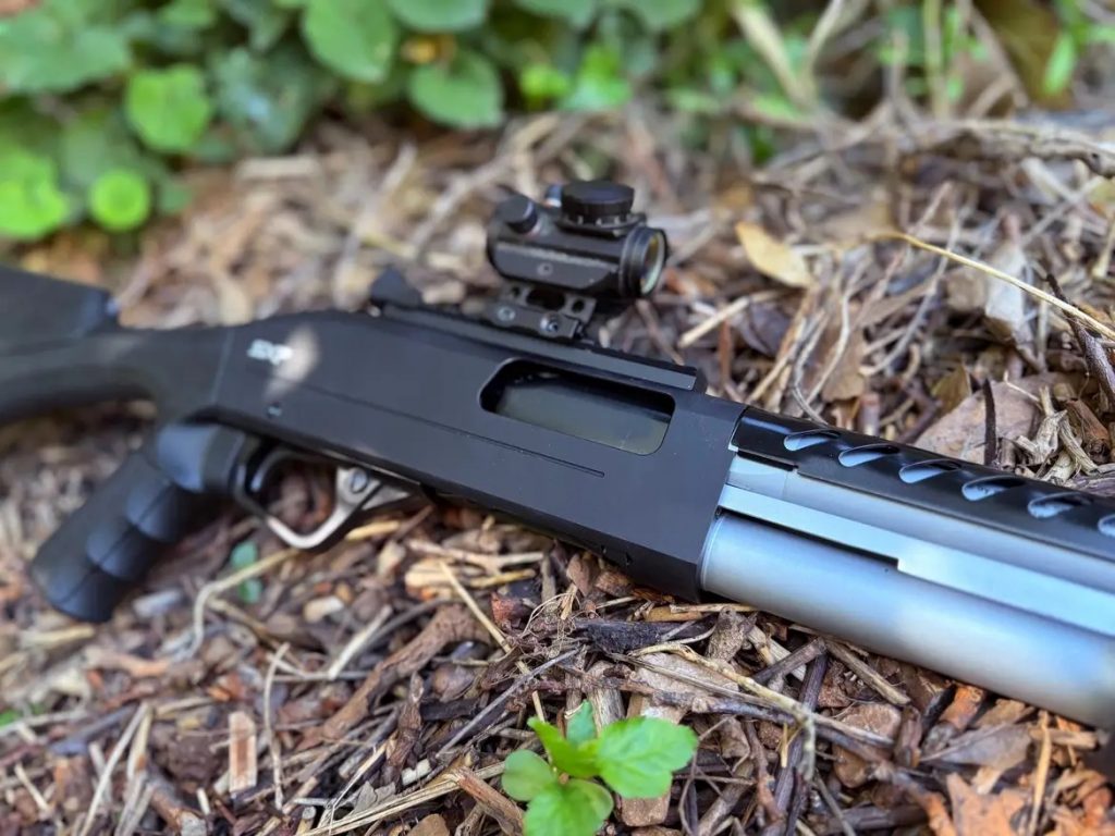 Winchester SXP Marine Xtrem Defender configuration tactique