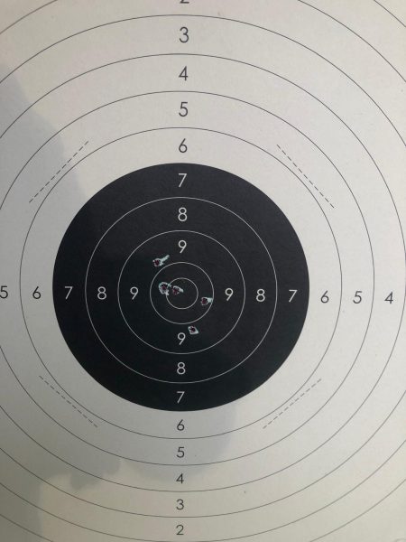Premier groupement de cinq tirs réalisé avec un Browning Buck Mark Contour à 25 mètres